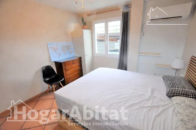 ¡Magnífico chalet! Amplio y lleno de luz, con piscina, terraza, garaje y parcela — 28