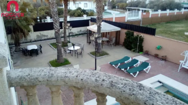 MAGNIFICA CASA EN EL HIGUERON CON PISCINA — 3