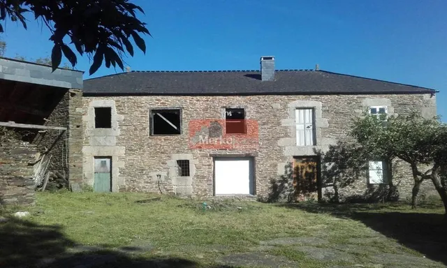 SE VENDE CASA DE PIEDRA SEMI-REFORMADA CON FINCA CERRADA CER