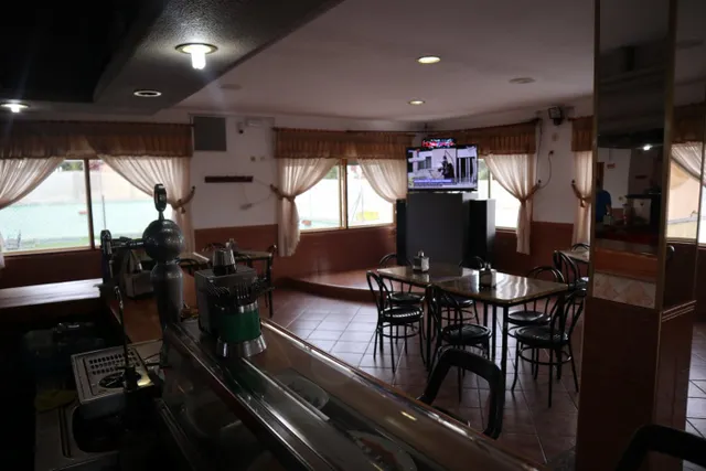 ESPECTACULAR COMPLEJO DE HOSTELERÍA EN PLENO FUNCIONAMIENTO — 12