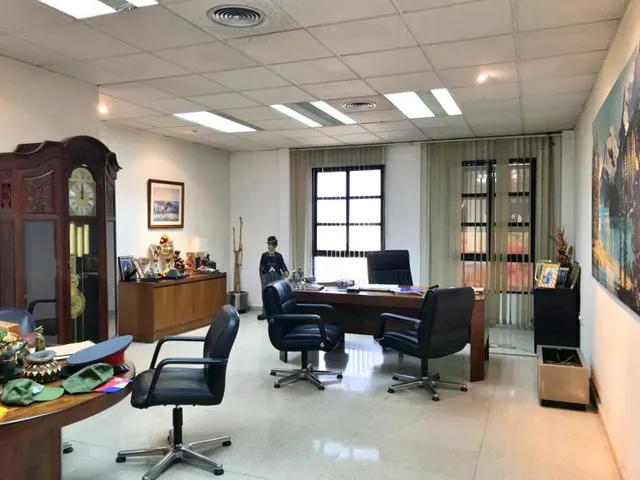 Entresuelo Comercial en Polígono de Carrús — 6