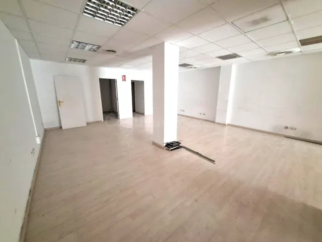 Local comercial 194m² en alquiler - Ensanche-Diputación — 2