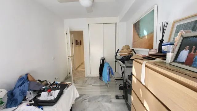Piso en el centro de San Pedro Alcantara de 2 habitaciones y 2 baños, REFORMADO Y CON GARAJE — 38