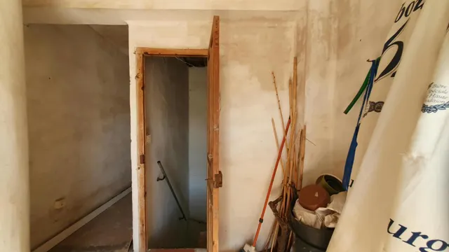 Casa de pueblo tradicional de 250 m2 en Canet centro: 3 alturas diáfanas para proyecto de rehabilitación a medida — 27
