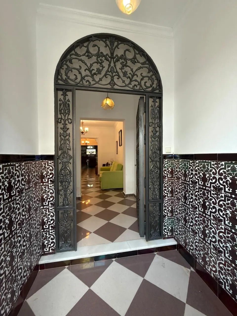 Magnífica vivienda de planta baja en Lepe – reformada, amueblada y con encanto andaluz