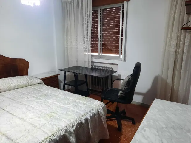 Piso 3 habitaciones 100m² en alquiler - Carmelitas-Oeste - foto 3