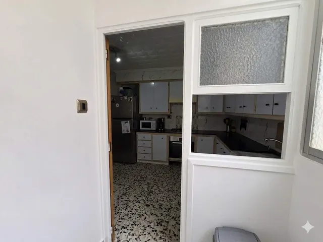 AMPLIO PISO EN  ZONA PLAZA MADRID — 27