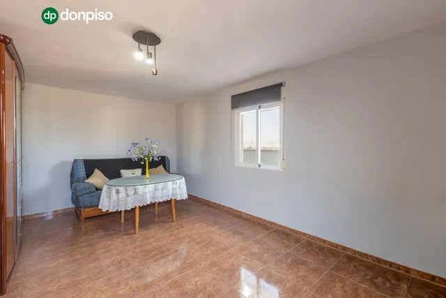 Casa independiente a 5 minutos de Granada en buen estado para entrar a vivir — 35