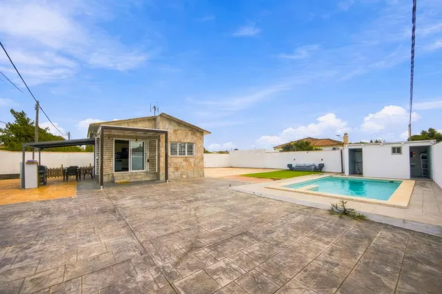 Chalet independiente con piscina privada - foto 4