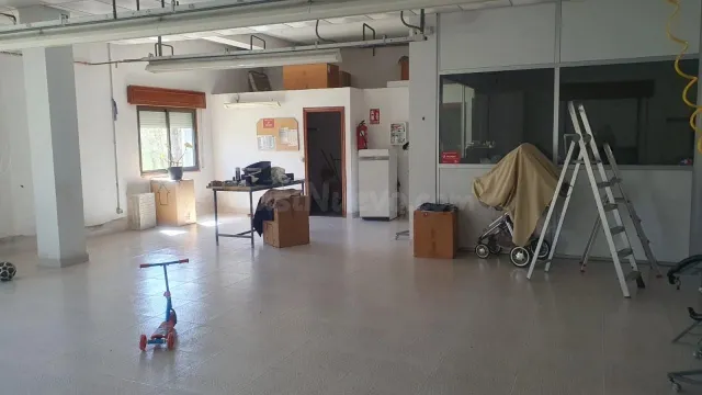LOCAL EN ALQUILER CON LICENCIA COMERCIAL E INDUSTRIAL!!!! - foto 3