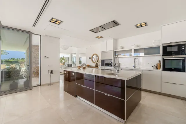 Chalet 7 habitaciones 676m² en venta - Marbella — 32