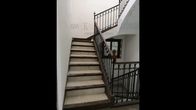 SE VENDE CASA ANTIGUA CON TERRENO DE 3 PLANTAS EN BERJA — 8