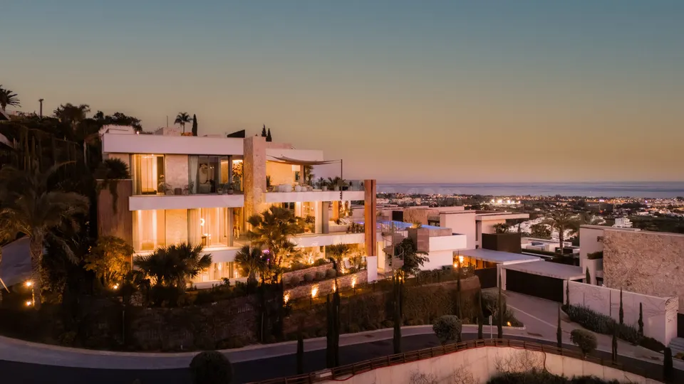 Chalet 6 habitaciones 943m² en venta - Costa Del Sol