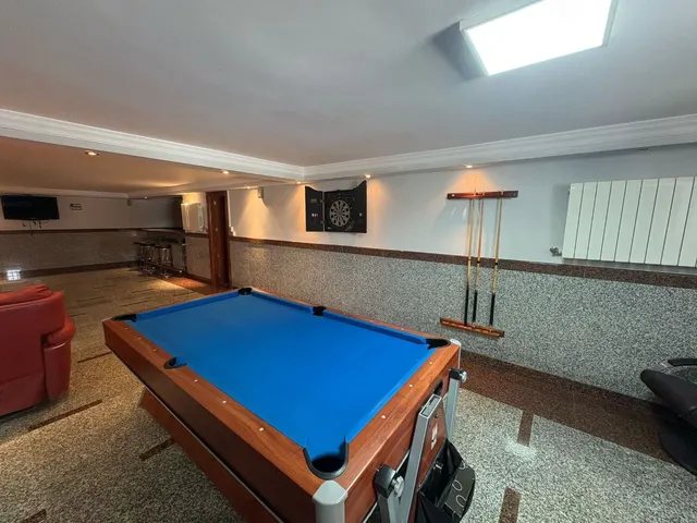 Chalet 8 habitaciones 700m² en venta - Centro — 30