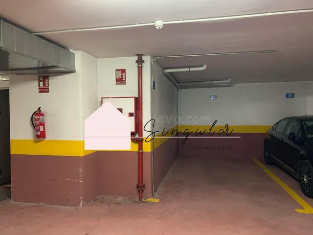 ALQUILER PLAZA DE GARAJE EN RÚA CRUCEIRO - foto 2