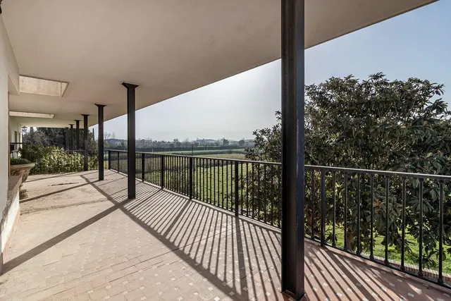 Casa con terreno y nave en Santa Fe — 39