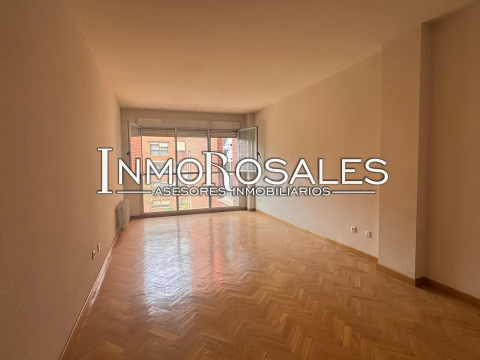 PISO 4 DORM COMUNIDAD CERRADA