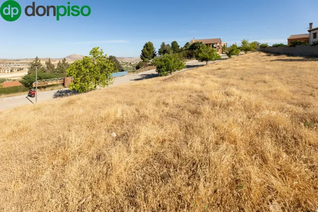 Venta de solar urbano de 258 m2 en Otura (Granada) — 8
