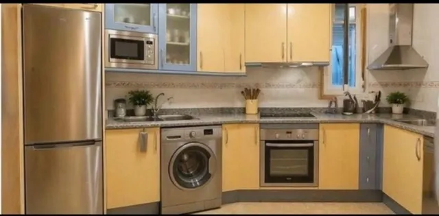 Apartamento centrico a escasos metros de la playa — 7