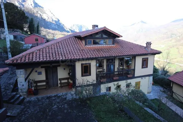 Caserón 8 habitaciones 331m² en venta - Quirós