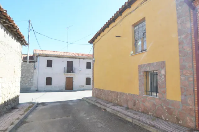 Urbis te ofrece una encantadora Casa de Pueblo en Calzada de - foto 4