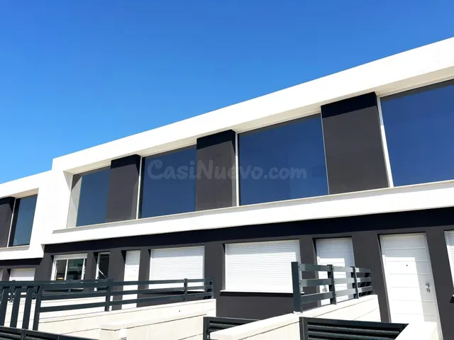Adosada en Venta en Gran Alacant Alicante - foto 3