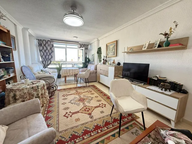 Piso impecable zona Mercadona con garaje y trastero - foto 4