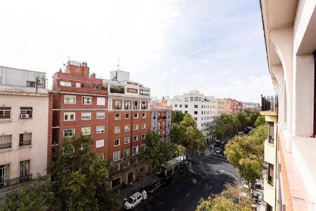 6ª PLANTA EXTERIOR: LUZ, TRANQUILIDAD Y EXCELENTE UBICACIÓN  - foto 5