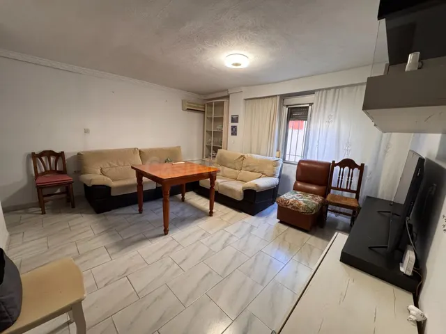 Se vende piso bajo en el Barrio Alto de San Juan - foto 3