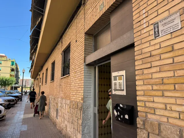 ¡oportunidad! 3 habitaciones para reformar en la florida alta, cerca del centro — 17