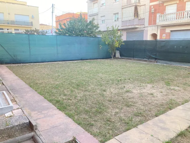 Edificio con local y 2 viviendas en Tordera — 7