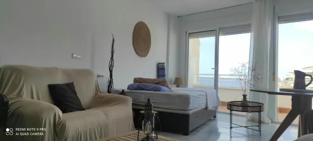 ESTUDIO CON TERRAZA FRENTE AL MAR, GARAJE Y TRASTERO EN CAST - foto 5