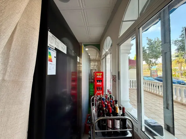 Local comercial 101m² en venta - Los secanos — 50