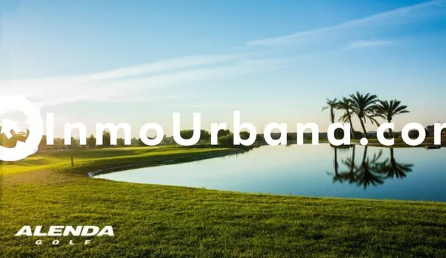 ESTUPENDO ADOSADO  EN ALENDA GOLF — 42