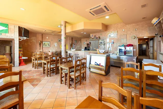 EN VENTA BAR RESTAURANTE EN ESCUZAR GRANADA POLIGONO INDUSTR - foto 2