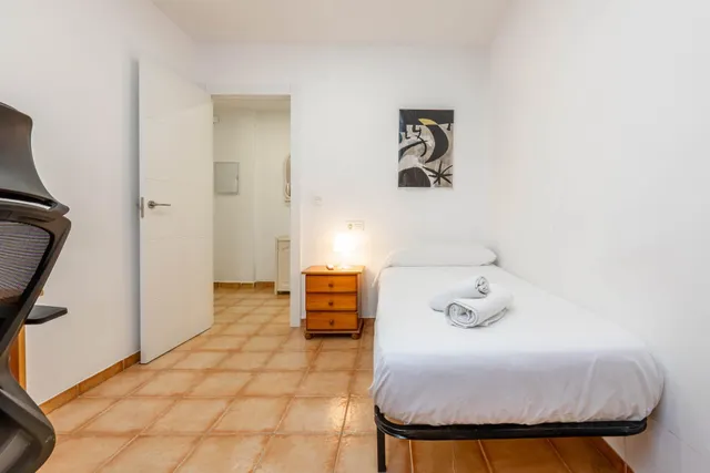 Se vende piso en el realejo (tres dormitorios) — 24
