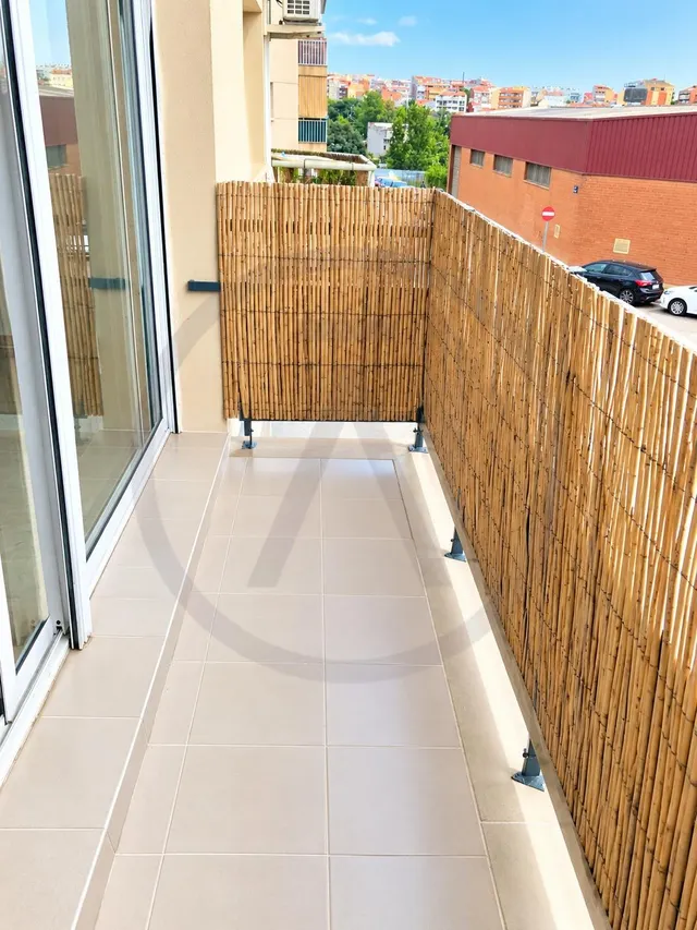 PISO ALQUILADO EN SEGLE XX - foto 2