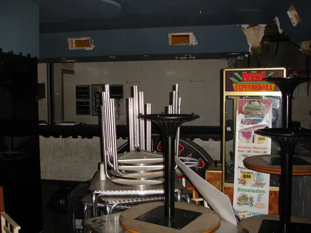 Local comercil en la zona del Acequión de Torrevieja — 4