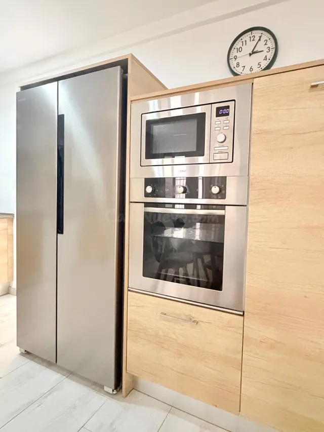 Oportunidad entresuelo totalmente reformado y equipado, zona el pla cafetería sansanos — 4