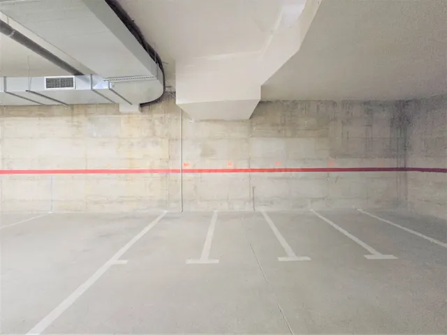 Plazas de Parking para motos en Riudoms - Zona Centro - - foto 2