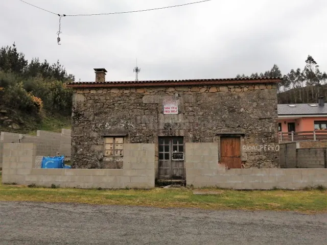 CASA DE PIEDRA PARA RESTAURAR Y CON FINCA EN SAN SADURNINO,  - foto 2