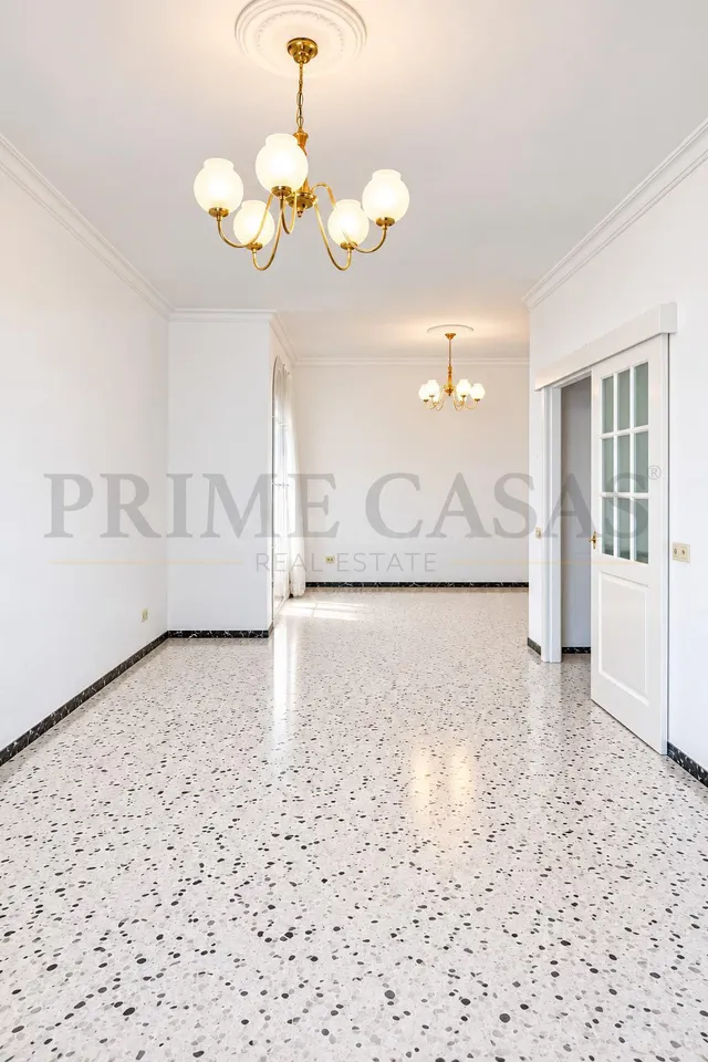 PISO DE 3 HAB, GARAJE Y TRASTERO EN MESA Y LOPEZ - foto 2