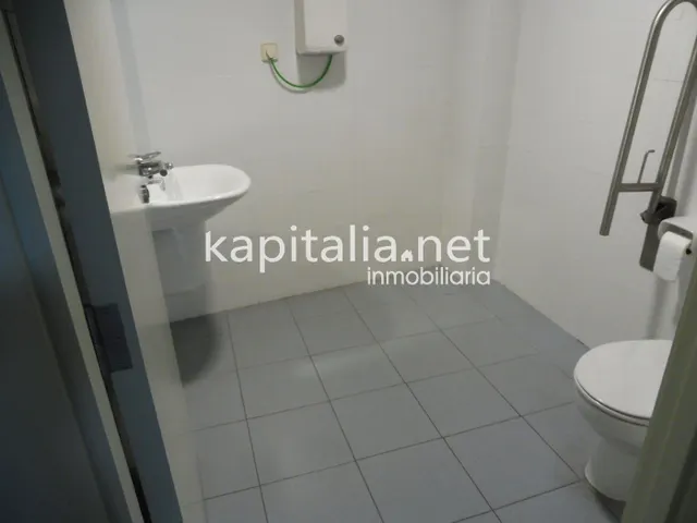 Local comercial en venta  en Bocairent CON RENTABILIDAD!! — 18