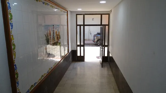 Piso semireformado en Puçol - foto 4