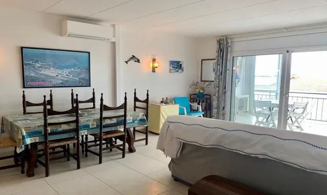 INCREIBLE ATICO CON VISTA MAR Y DELANTE PLAYA SEGOND MOLL EN ROSES — 13