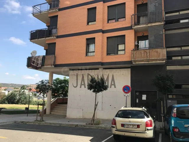 Local comercial en venta en c/ Alhemas - foto 2