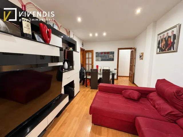 PISO EN VENTA - ESCORXADOR