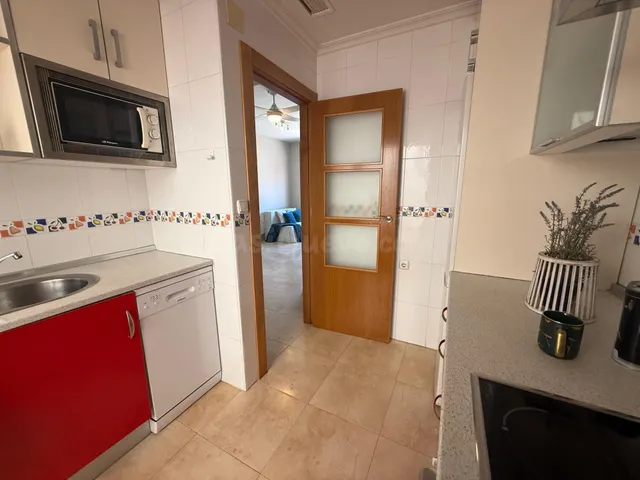 ¡Descubre este acogedor apartamento de 2 habitaciones en Ceu - foto 4