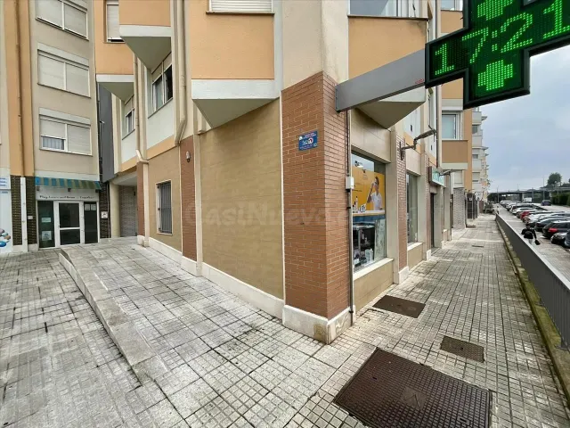 Local comercial 238m² en venta - Santa cruz de bezana - foto 5