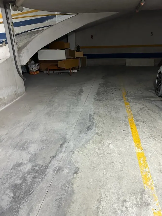 DOS PLAZAS DE GARAJE MAS TRASTERO ZONA CENTRO!!! - foto 3